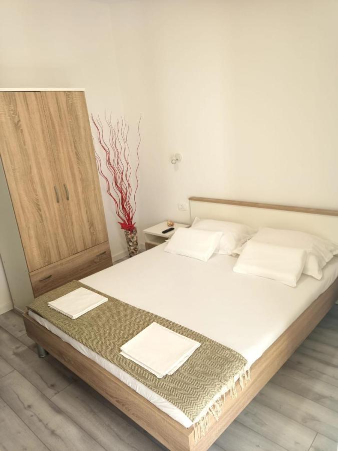 Apartman Lux Makarska Exterior photo