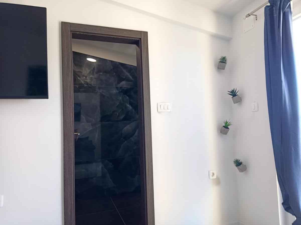 Apartman Lux Makarska Exterior photo